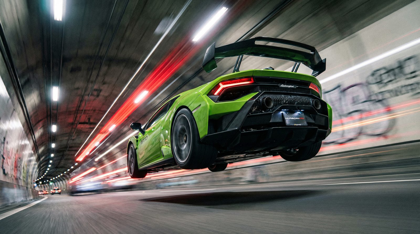 四虎视频兰博基尼隧道视频